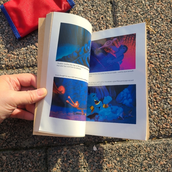 Vintage Aladdin Book & Wallet - Picture 7 of 8